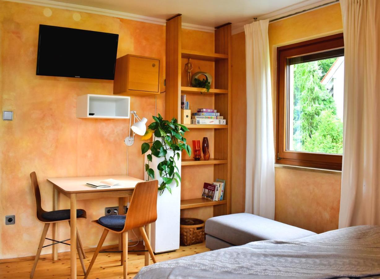 Mediterran-Skandinavisch - Outdoorwhirlpool Ganzjaehrig Burgthann Extérieur photo